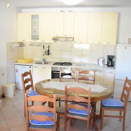 Apartment Martinic Pucisca Zewnętrze zdjęcie