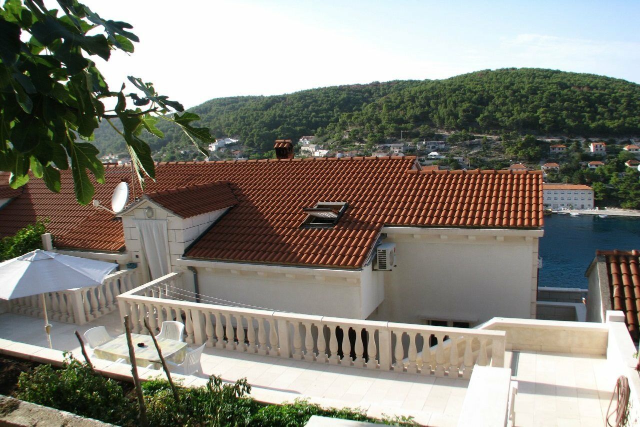 Apartment Martinic Pucisca Zewnętrze zdjęcie