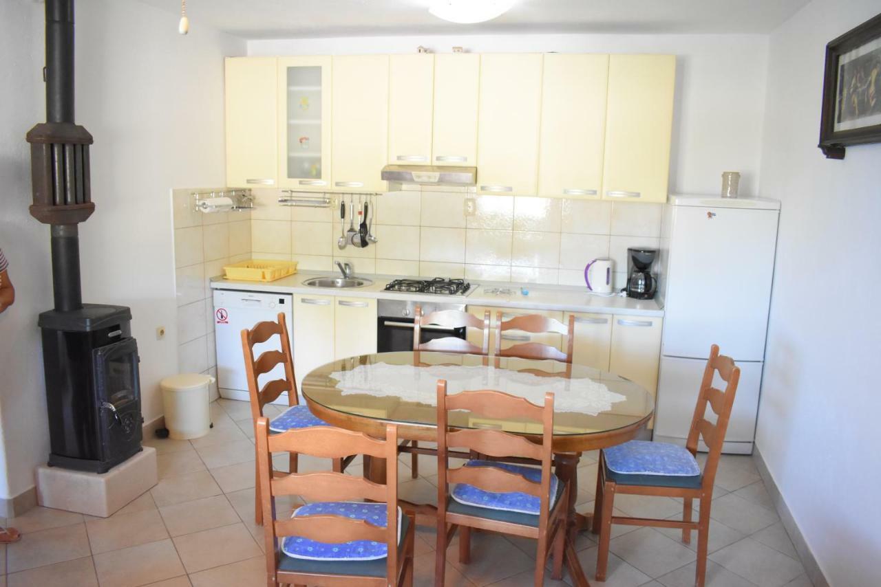 Apartment Martinic Pucisca Zewnętrze zdjęcie