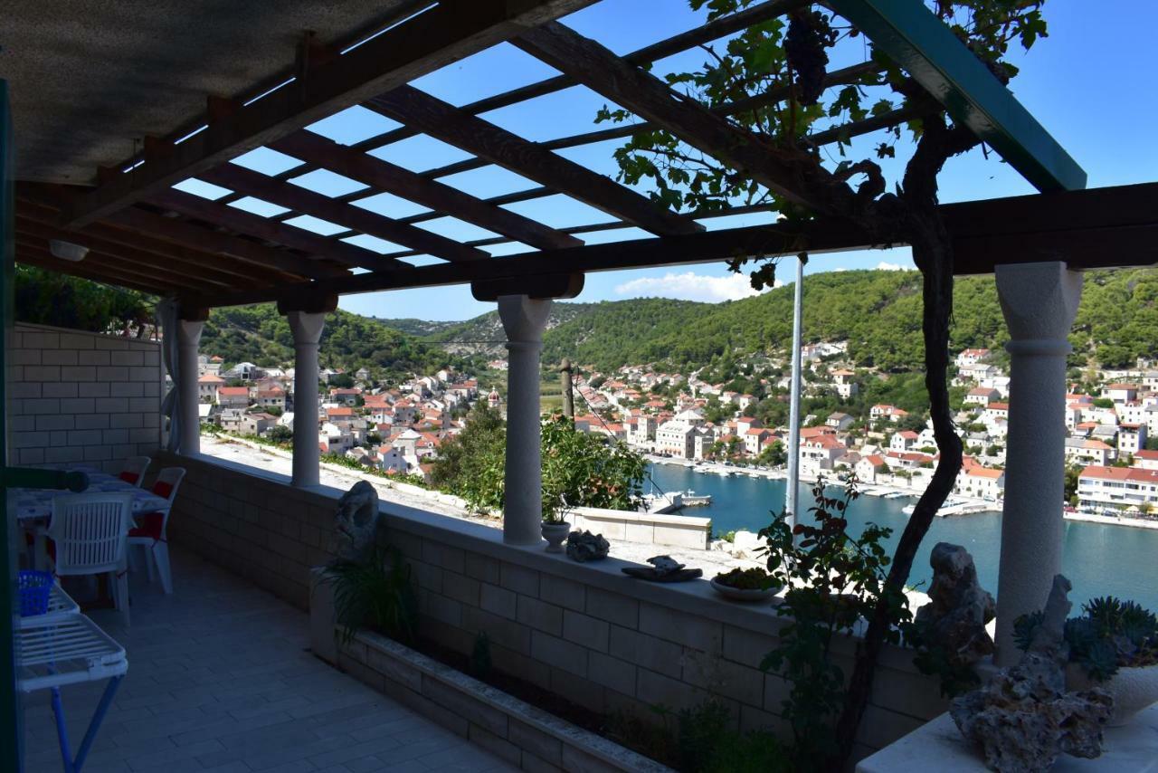Apartment Martinic Pucisca Zewnętrze zdjęcie