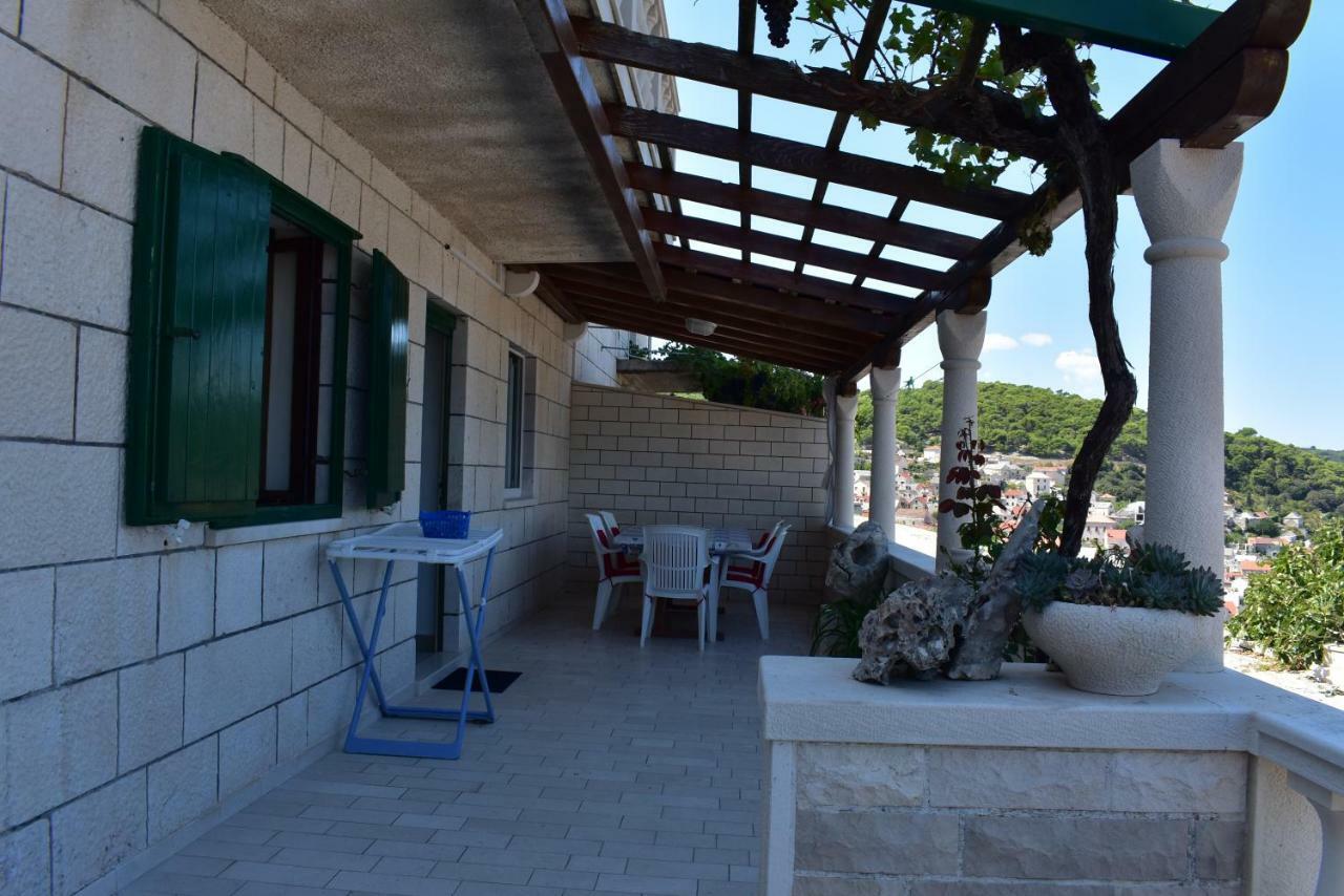 Apartment Martinic Pucisca Zewnętrze zdjęcie